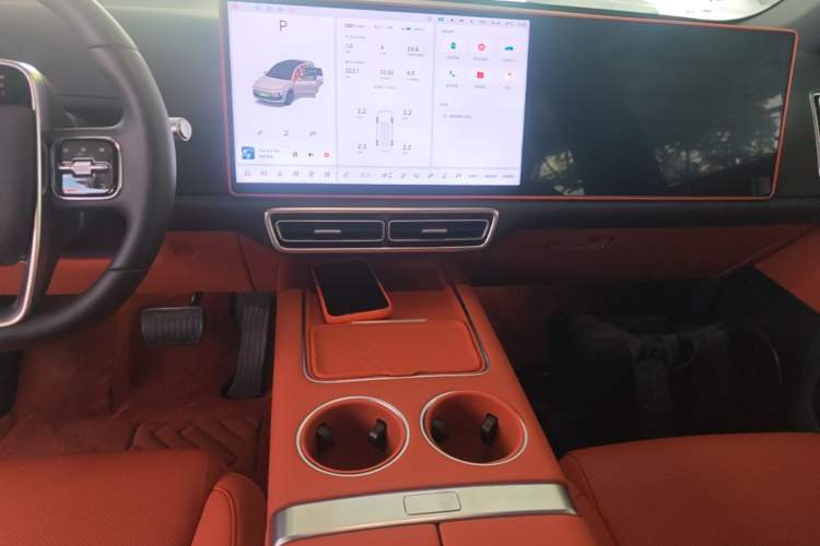 Used Li Auto L6 2025 Pro Smart Refresh Edition Audio And AC Panel