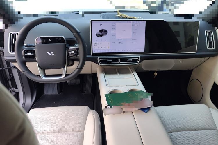 Used Li Auto L6 2025 Pro Smart Refresh Edition Center Console