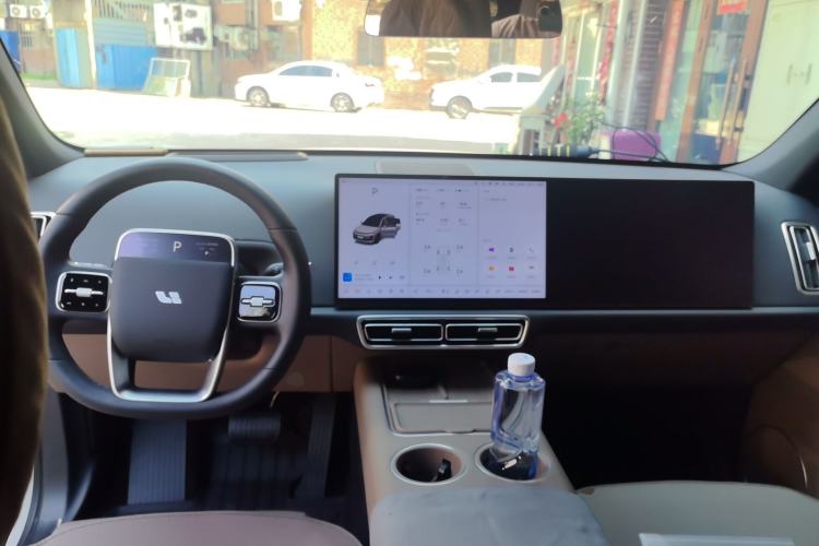 Used Li Auto L6 2025 Max Smart Refresh Edition Center Console