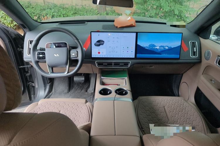Used Li Auto L6 2025 Pro Smart Refresh Edition Center Console