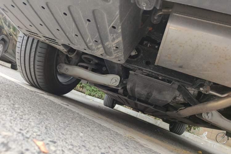 Used Li Auto L6 2025 Pro Smart Refresh Edition Chassis Rear