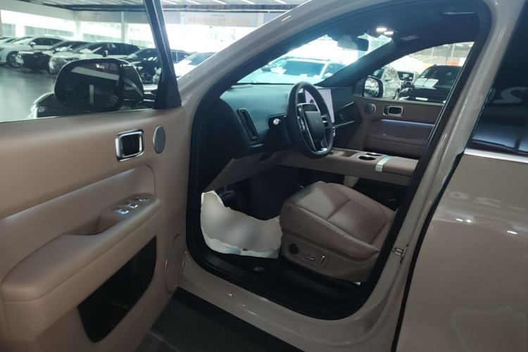 Used Li Auto L6 2025 Pro Smart Refresh Edition Driver Seat