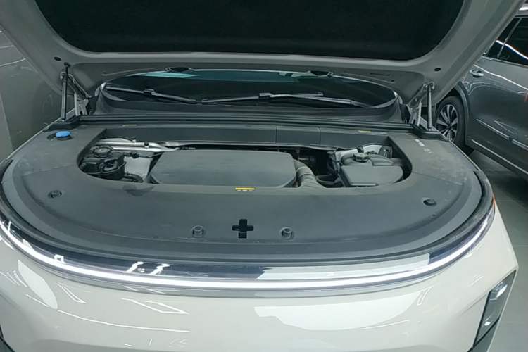 Used Li Auto L6 2025 Pro Smart Refresh Edition Engine Bay