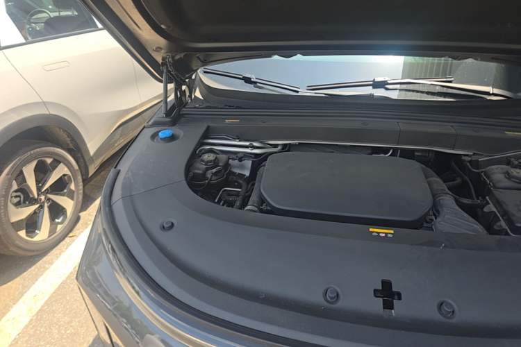 Used Li Auto L6 2025 Max Smart Refresh Edition Engine Bay Right
