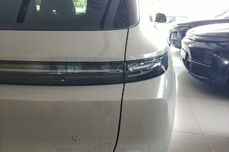 Used Li Auto L6 2025 Max Smart Refresh Edition Exterior 3