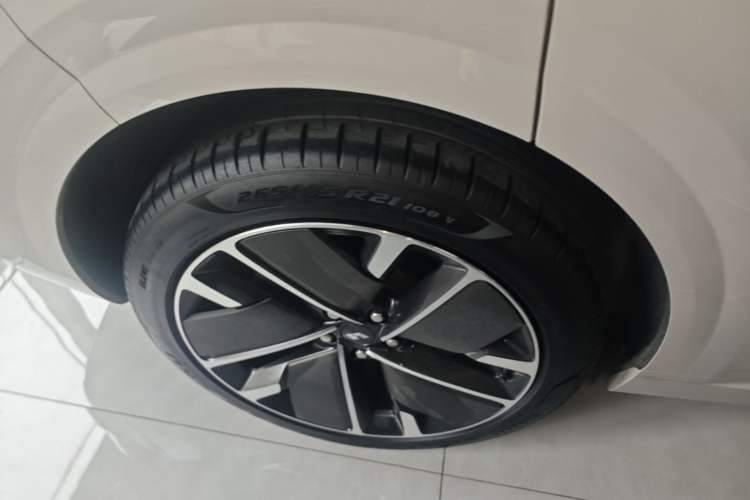 Used Li Auto L6 2025 Max Smart Refresh Edition Exterior 5