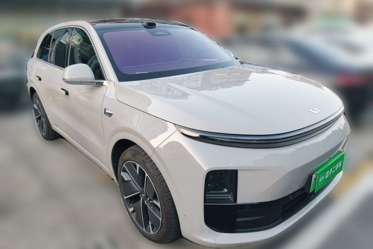 Used Li Auto L6 2025 Max Smart Refresh Edition Front Right 45 Deg