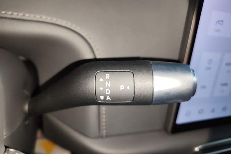 Used Li Auto L6 2025 Pro Smart Refresh Edition Gear Lever