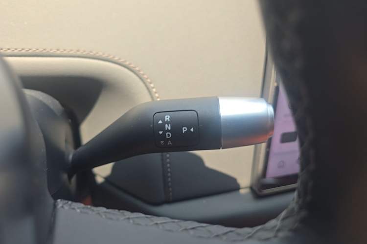 Used Li Auto L6 2025 Max Smart Refresh Edition Gear Lever