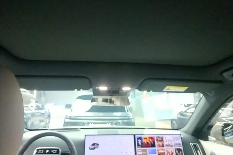 Used Li Auto L6 2025 Pro Smart Refresh Edition Headliner