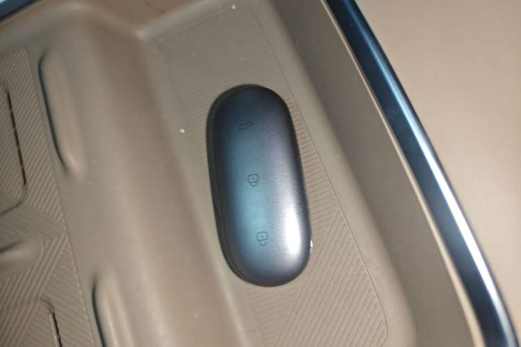Used Li Auto L6 2025 Max Smart Refresh Edition Interior 1