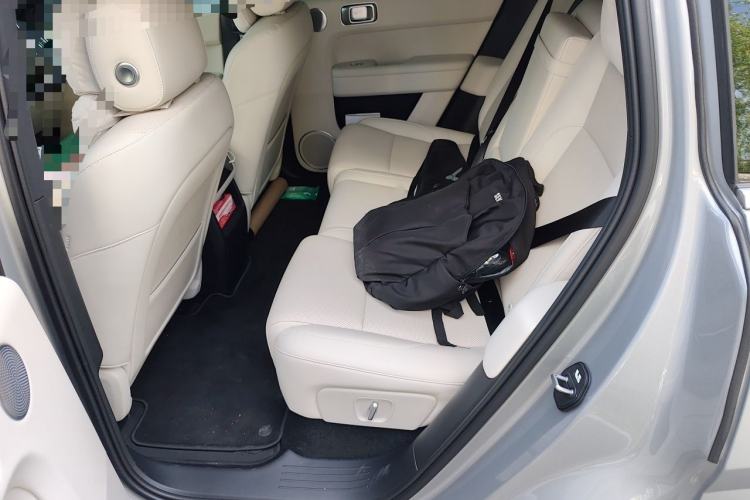 Used Li Auto L6 2025 Pro Smart Refresh Edition Interior 4