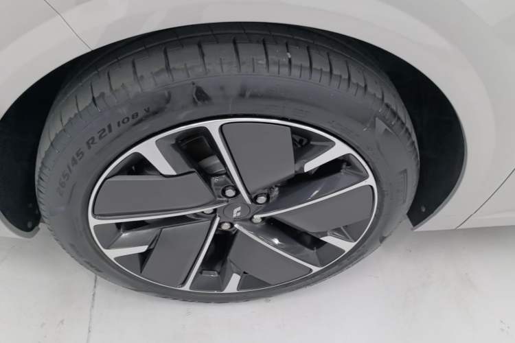 Used Li Auto L6 2025 Max Smart Refresh Edition Left Front Wheel Hub