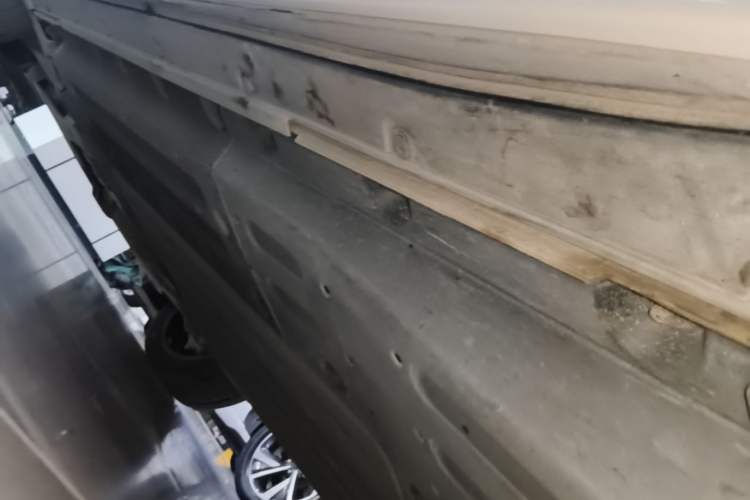 Used Li Auto L6 2025 Pro Smart Refresh Edition Left Side Sill