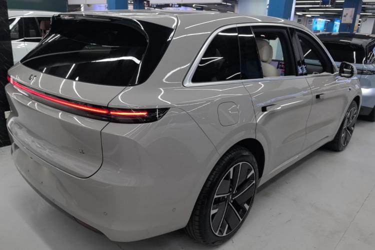 Used Li Auto L6 2025 Max Smart Refresh Edition Rear Right 45 Deg