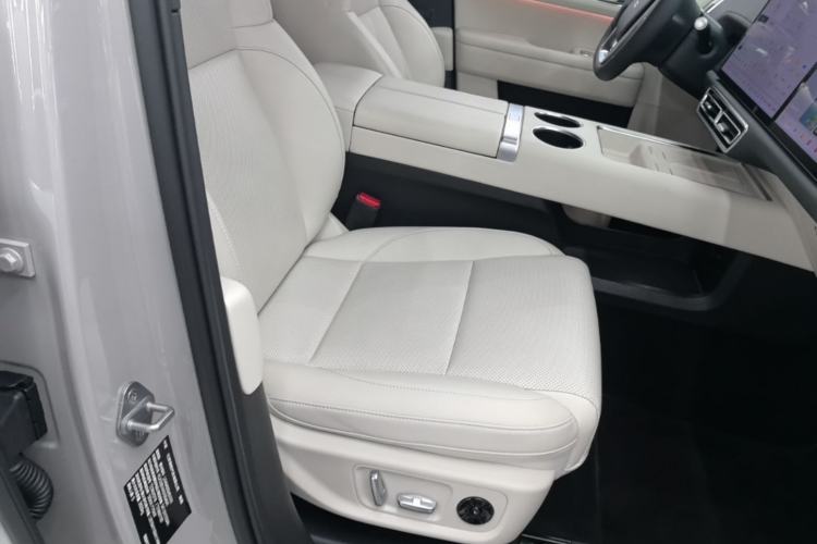 Used Li Auto L6 2025 Max Smart Refresh Edition Right Front Seat