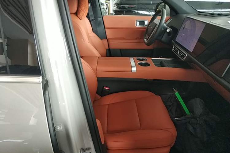 Used Li Auto L6 2025 Max Smart Refresh Edition Right Front Seat