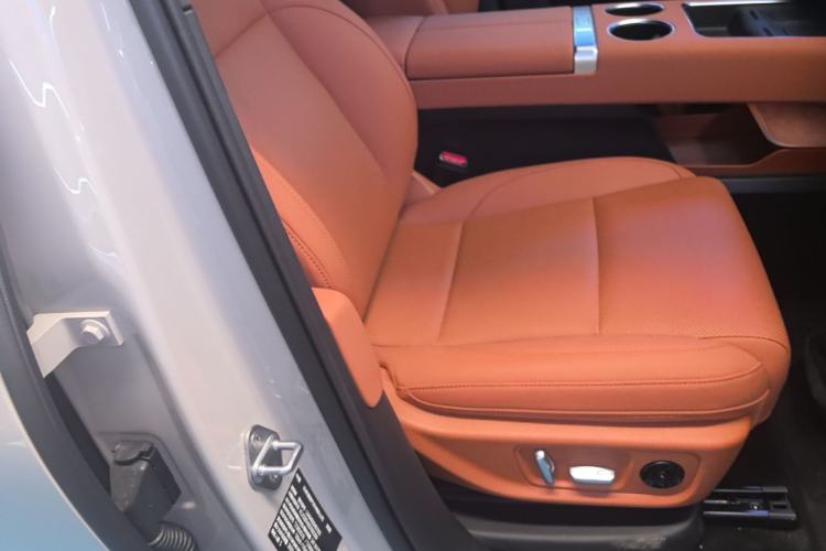 Used Li Auto L6 2025 Max Smart Refresh Edition Right Front Seat
