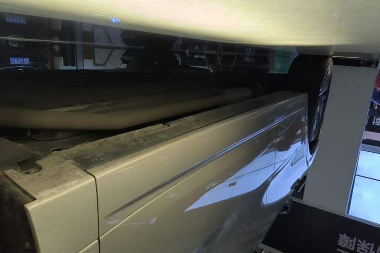 Used Li Auto L6 2025 Pro Smart Refresh Edition Right Side Sill