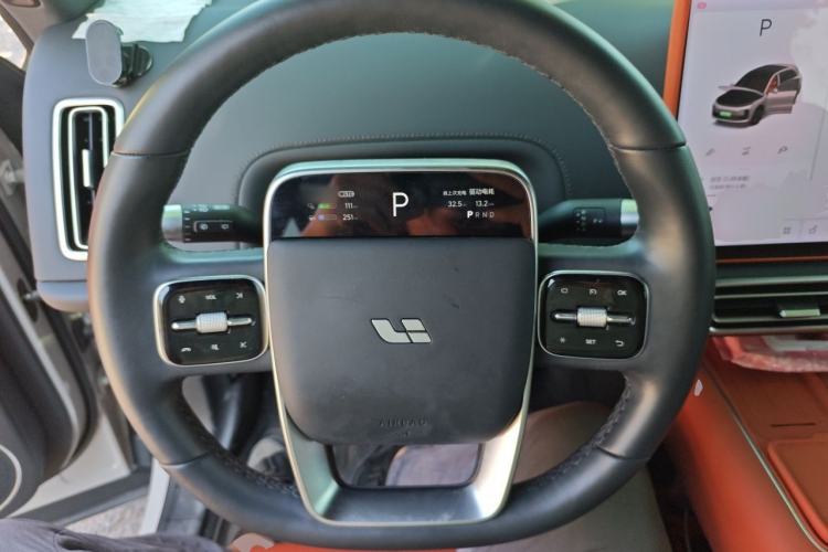 Used Li Auto L6 2025 Pro Smart Refresh Edition Steering Wheel