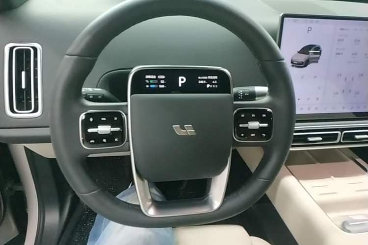 Used Li Auto L6 2025 Pro Smart Refresh Edition Steering Wheel