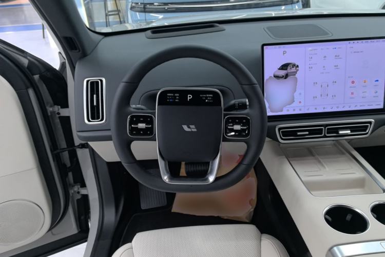 Used Li Auto L6 2025 Max Smart Refresh Edition Steering Wheel