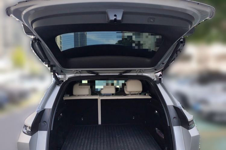 Used Li Auto L6 2025 Pro Smart Refresh Edition Trunk