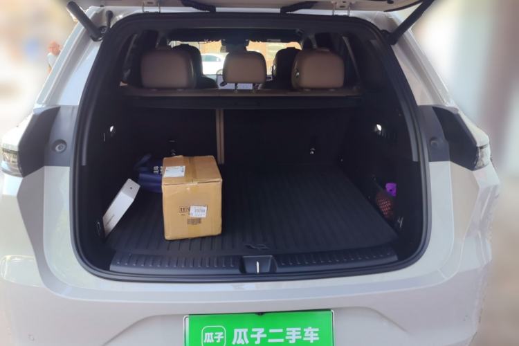 Used Li Auto L6 2025 Max Smart Refresh Edition Trunk