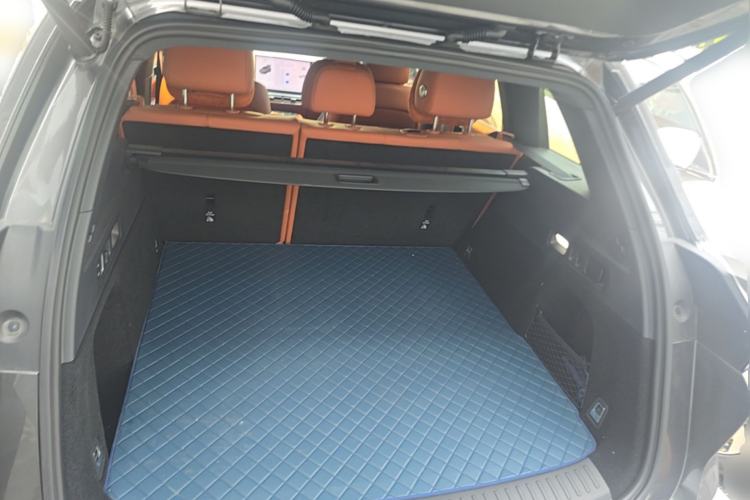 Used Li Auto L6 2025 Max Smart Refresh Edition Trunk