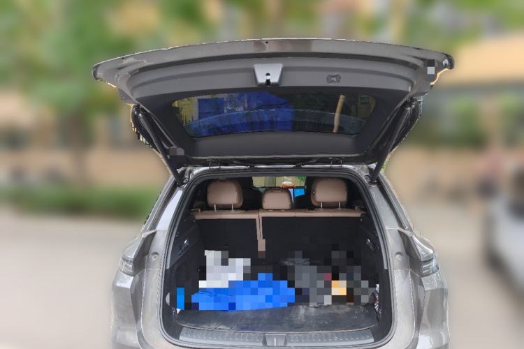 Used Li Auto L6 2025 Pro Smart Refresh Edition Trunk