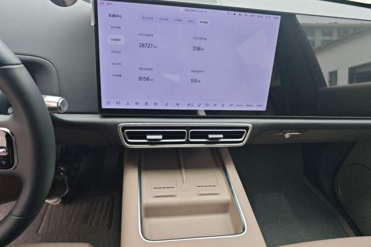 Used Li Auto L6 2025 Pro Smart Refresh Edition Audio And AC Panel