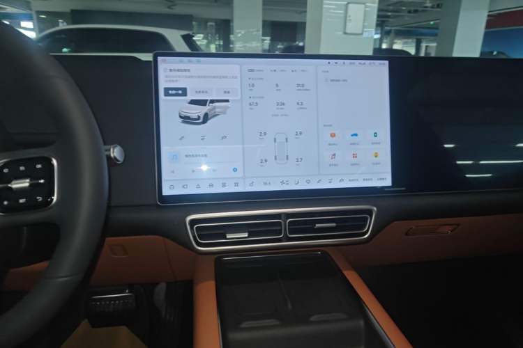 Used Li Auto L6 2025 Pro Smart Refresh Edition Audio And AC Panel