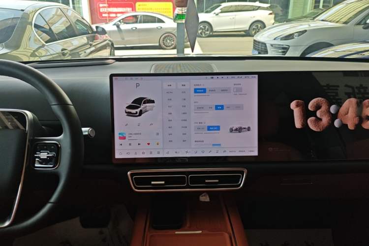 Used Li Auto L6 2025 Pro Smart Refresh Edition Audio And AC Panel