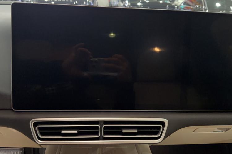 Used Li Auto L6 2025 Pro Smart Refresh Edition Audio And AC Panel