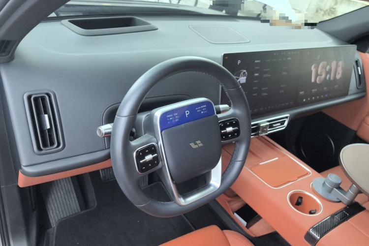 Used Li Auto L6 2025 Max Smart Refresh Edition Center Console