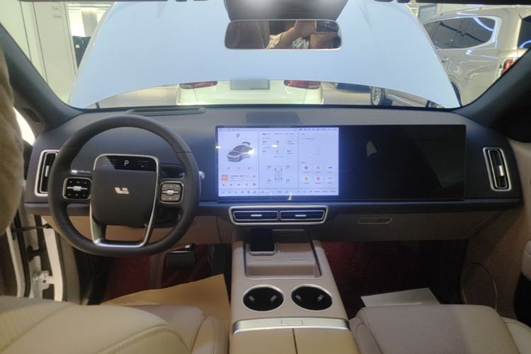 Used Li Auto L6 2025 Pro Smart Refresh Edition Center Console