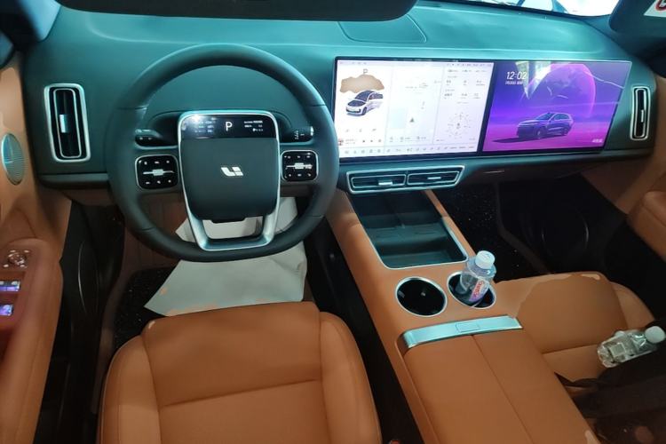 Used Li Auto L6 2025 Pro Smart Refresh Edition Center Console