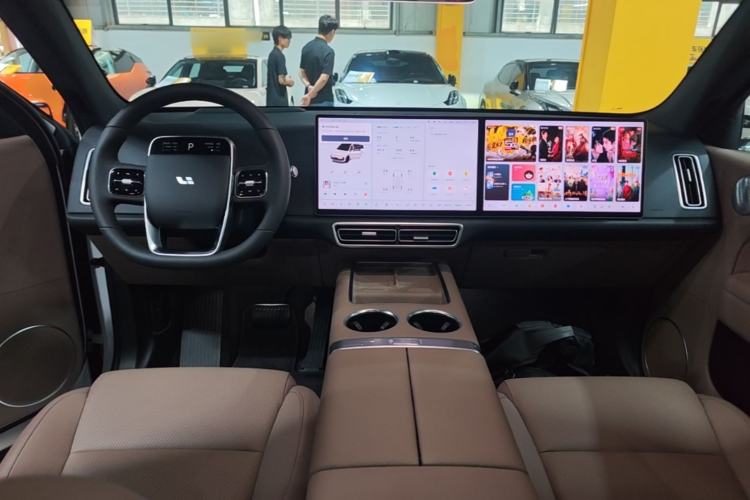 Used Li Auto L6 2025 Pro Smart Refresh Edition Center Console