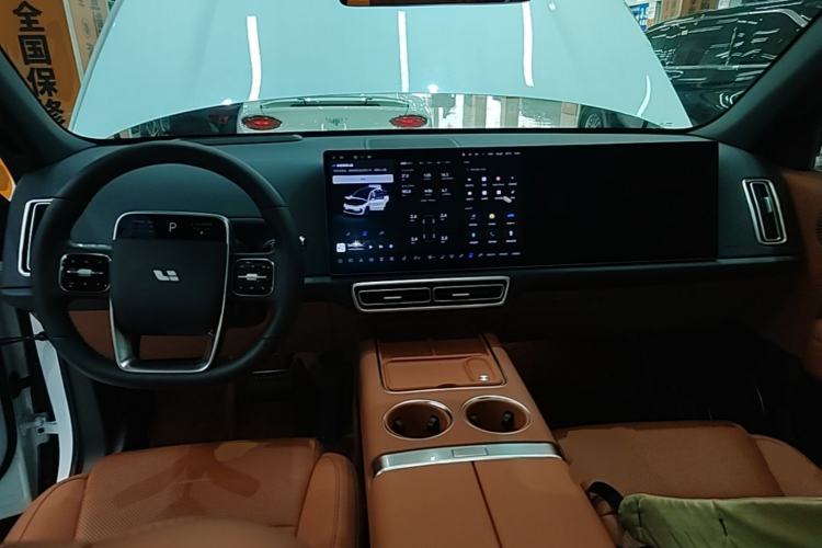 Used Li Auto L6 2025 Max Smart Refresh Edition Center Console