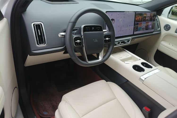 Used Li Auto L6 2025 Max Smart Refresh Edition Center Console