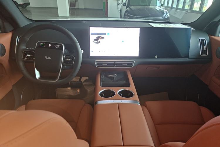 Used Li Auto L6 2025 Pro Smart Refresh Edition Center Console