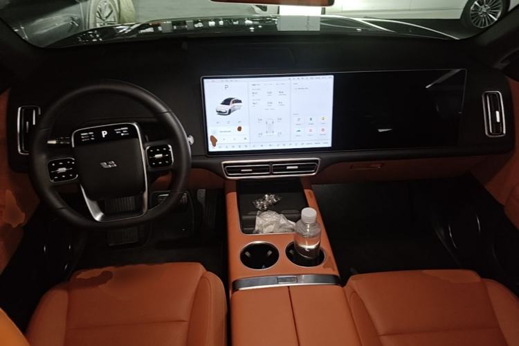 Used Li Auto L6 2025 Max Smart Refresh Edition Center Console