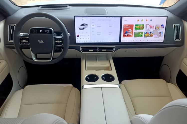 Used Li Auto L6 2025 Pro Smart Refresh Edition Center Console