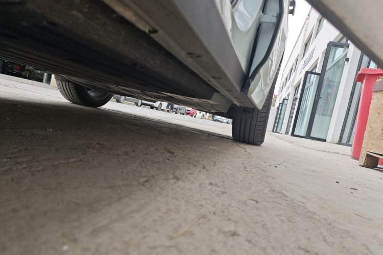 Used Li Auto L6 2025 Pro Smart Refresh Edition Chassis Front Left