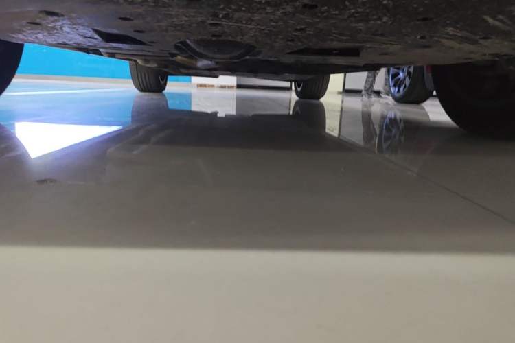 Used Li Auto L6 2025 Pro Smart Refresh Edition Chassis Front