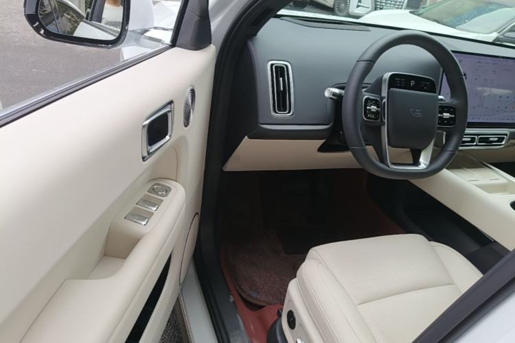 Used Li Auto L6 2025 Max Smart Refresh Edition Driver Seat