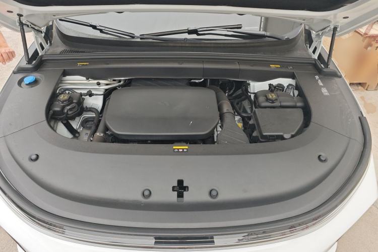 Used Li Auto L6 2025 Pro Smart Refresh Edition Engine Bay