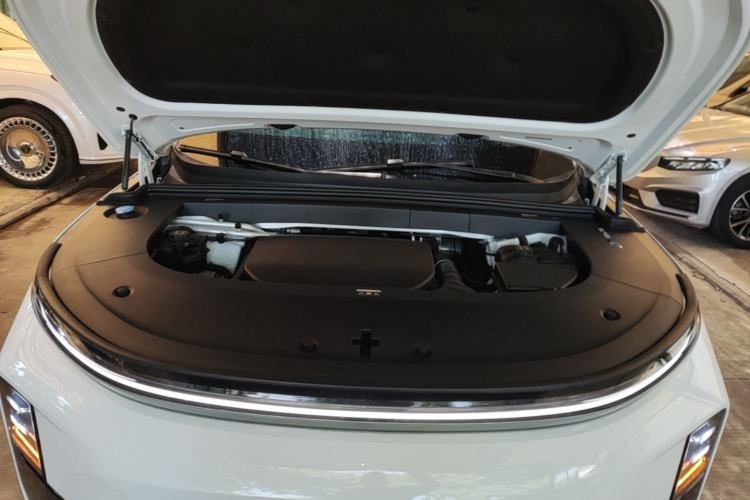 Used Li Auto L6 2025 Pro Smart Refresh Edition Engine Bay