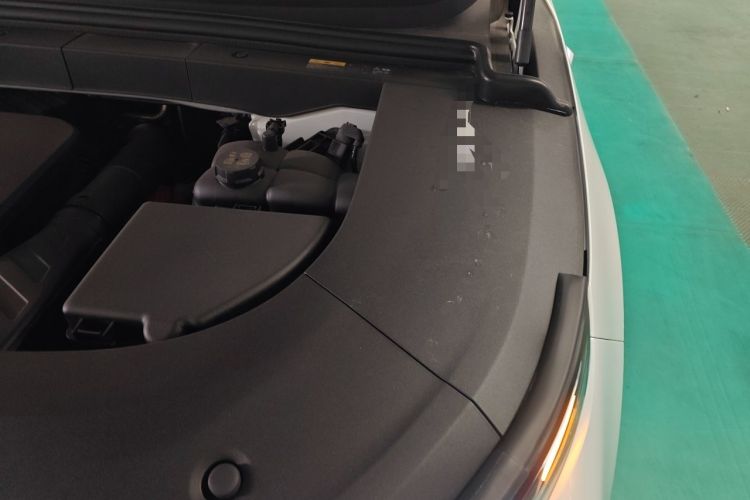 Used Li Auto L6 2025 Pro Smart Refresh Edition Engine Bay Left