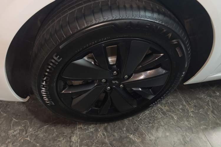 Used Li Auto L6 2025 Pro Smart Refresh Edition Exterior 4